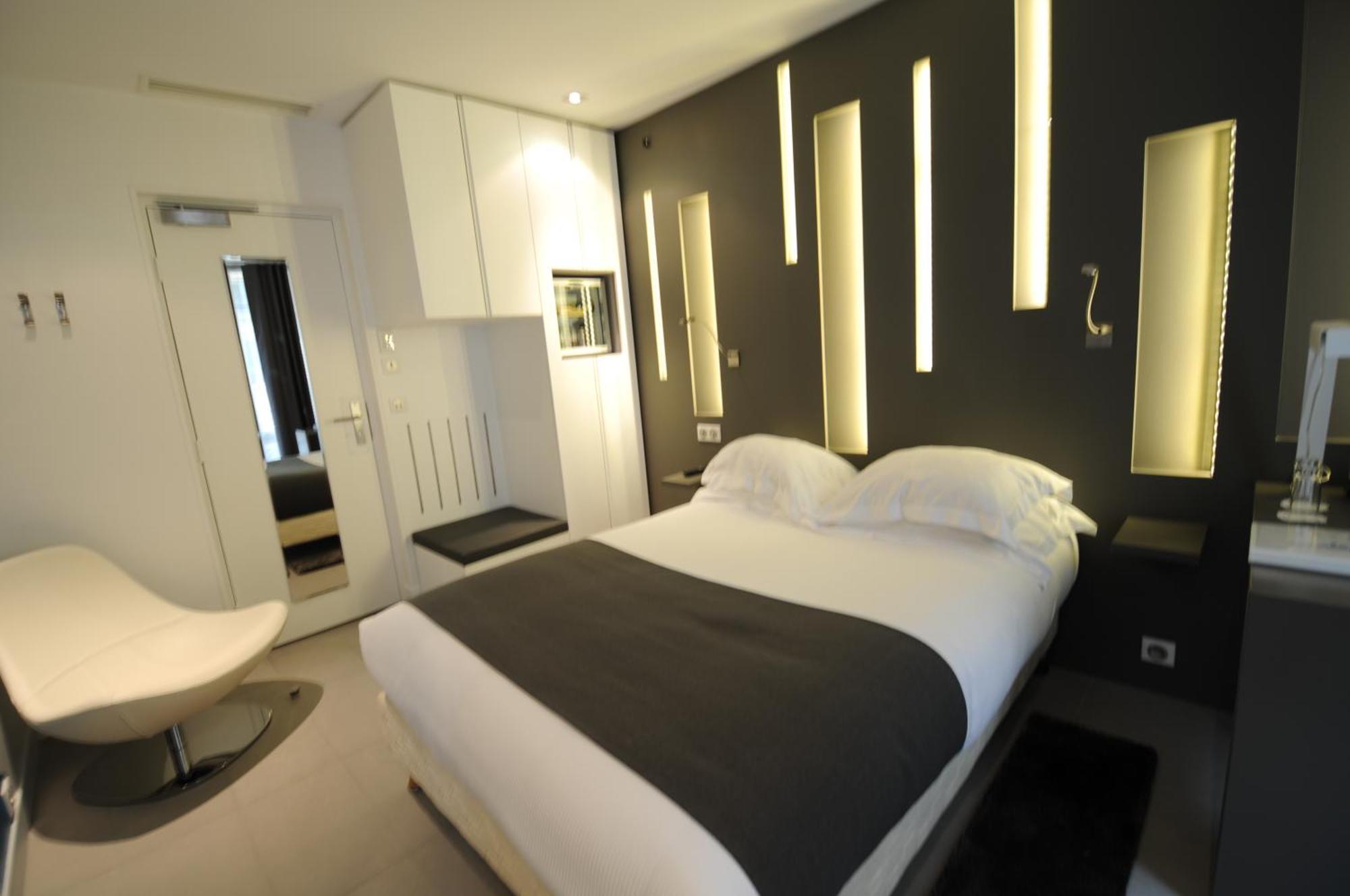 Arc De Triomphe Etoile Hotel Párizs Szoba fotó